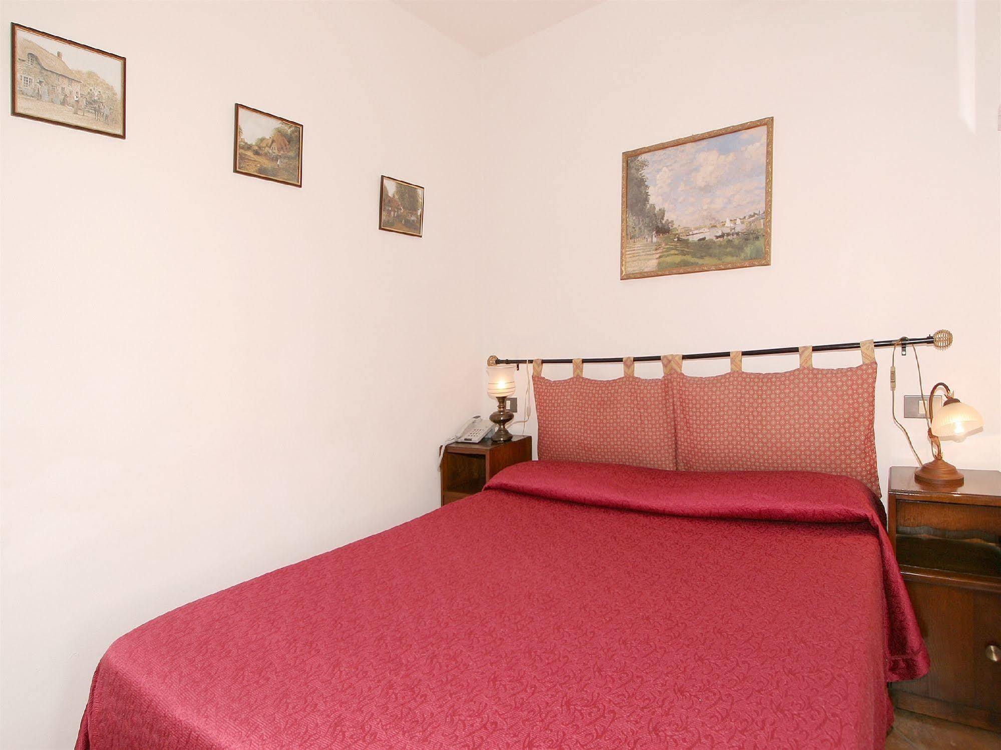 Locanda Le Mandriane Албиния Екстериор снимка